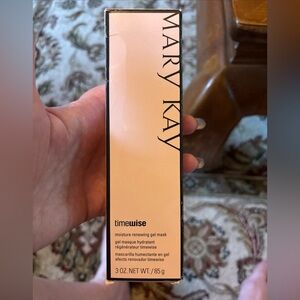 **SOLD** MARY KAY DISCONTINUED TIMEWISE MOISTURE RENEWING GEL MASK NIB!